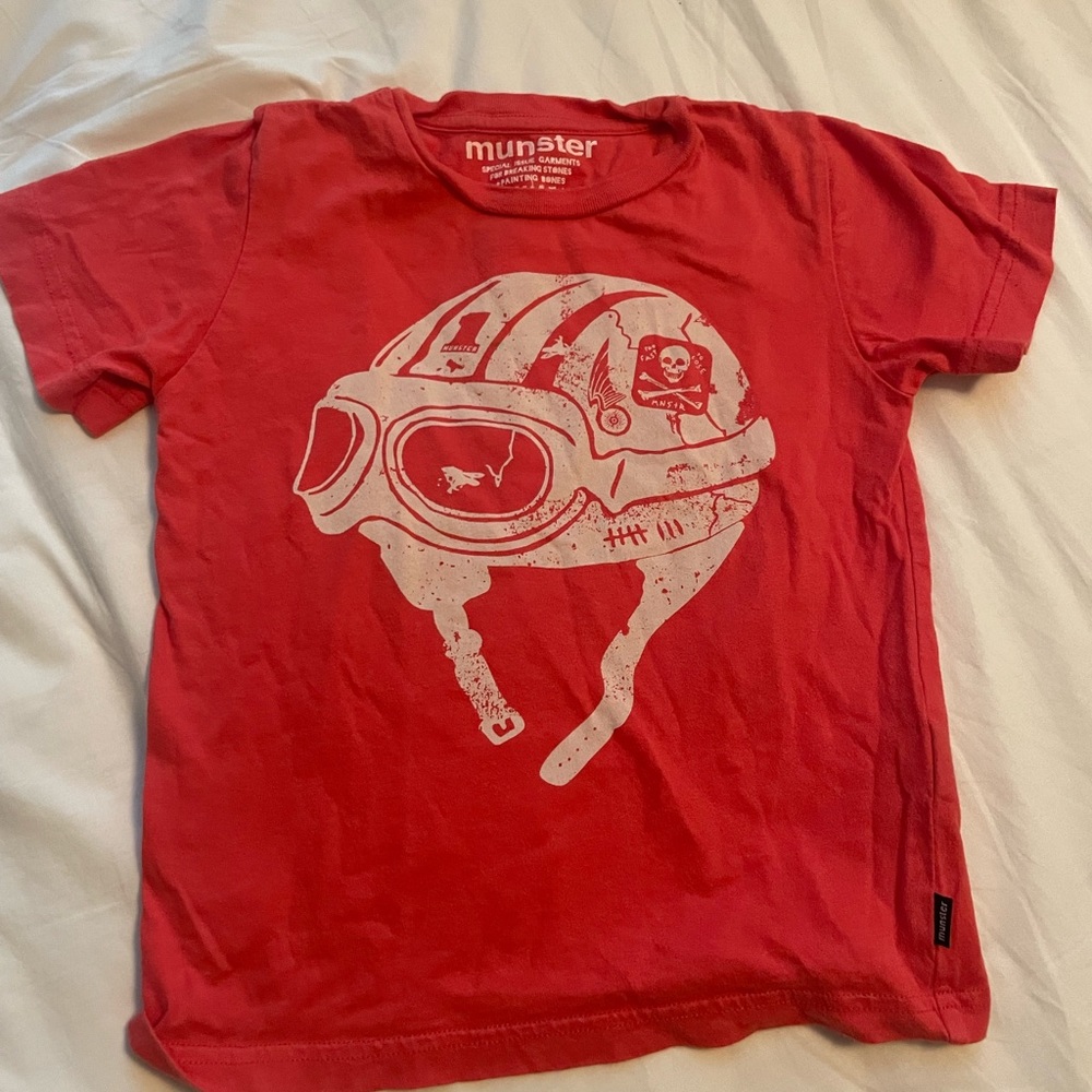 Boys size 4 red Munster tee.